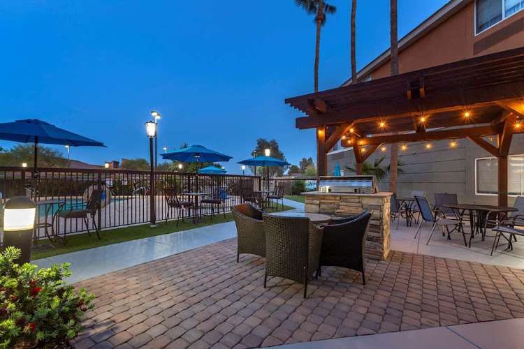 Best Western North Phoenix Hotel EV Charging Station at 9455 N Black Cyn Hwy