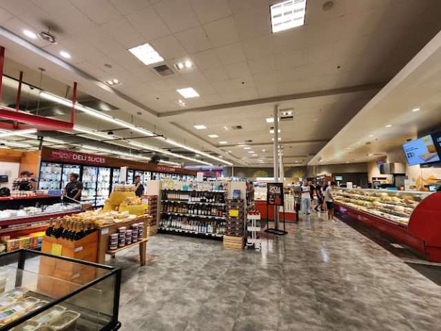 Whole Foods Bakery Glendale in Glendale California