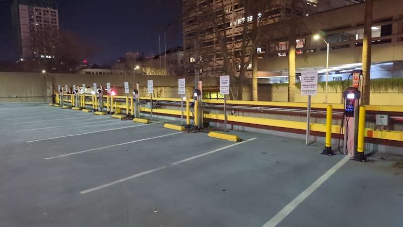 ChargePoint Charging Station EV Charging Station at 725 7th St