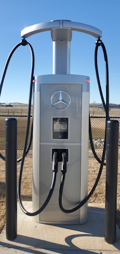 Mercedes-Benz Charging Station EV Charging Station at 2328 Lindsay Ln S