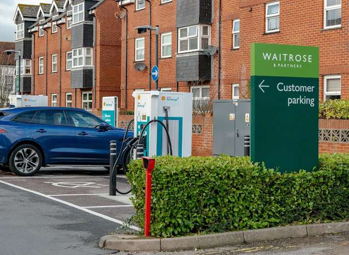 Shell Recharge Charging Station EV Charging Station at High St
