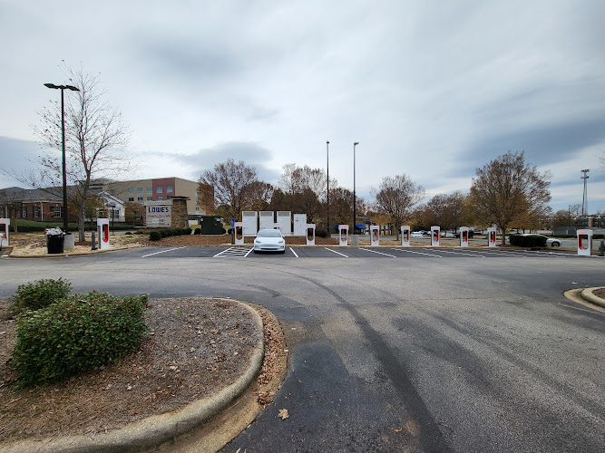 Tesla Supercharger EV Charging Station at Carolina Pl #1504
