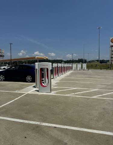 Tesla Supercharger in Nash Texas
