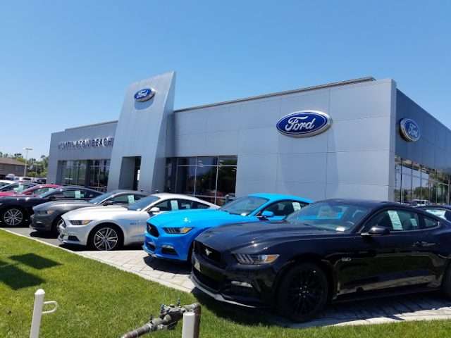 Huntington Beach Ford in Huntington Beach California