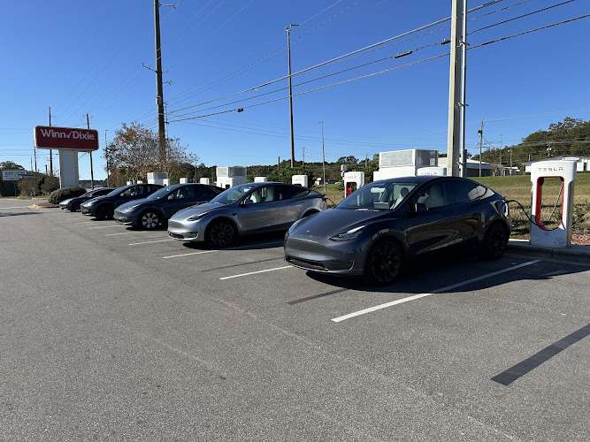 Tesla Supercharger EV Charging Station at Ross Clark Cir #1151
