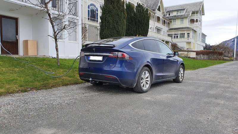 Tesla Destination Charger EV Charging Station at Kviknevegen 8