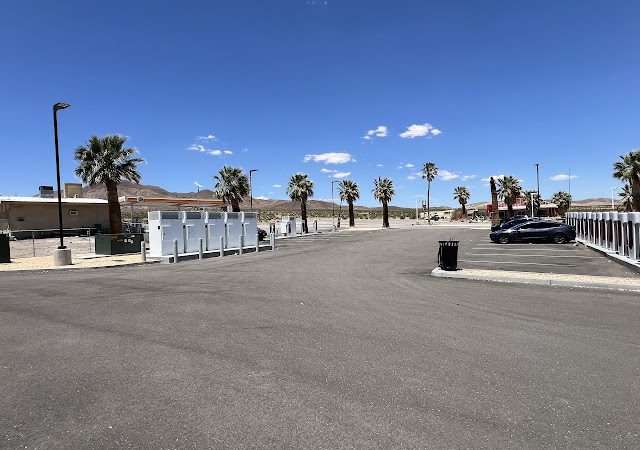 Tesla Supercharger in Yermo California