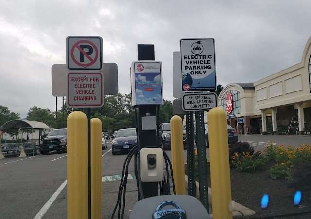 Electric Vehicle Charging Station in Cheshire Connecticut