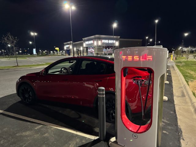 Tesla Supercharger in Conway Arkansas