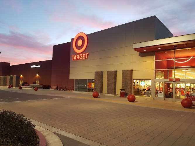 Fallon Gateway EV Charging Station at 2820 Dublin Blvd