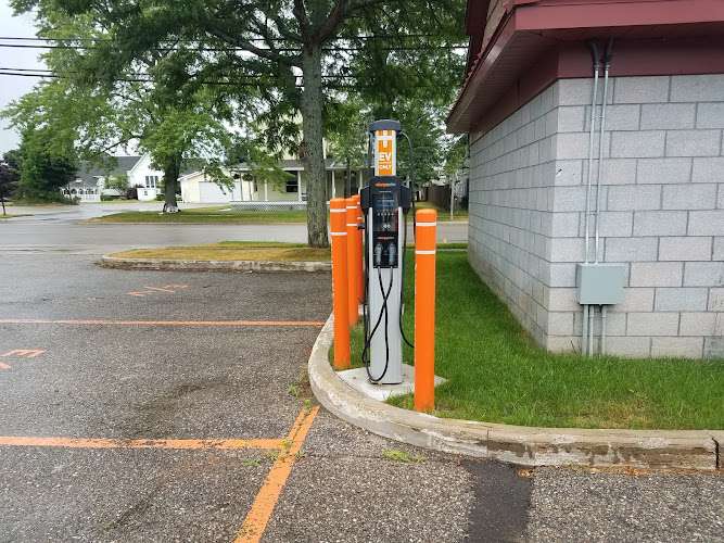 ChargePoint Charging Station EV Charging Station at 201 S Court Ave