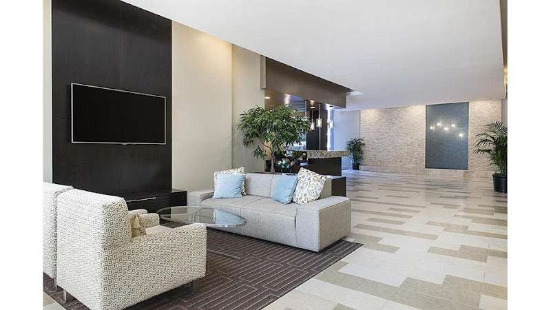 Wilshire Vermont EV Charging Station at 3183 Wilshire Blvd