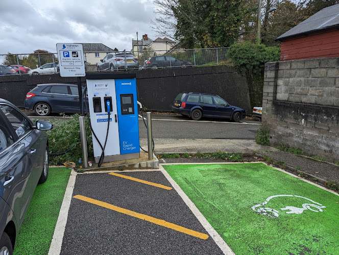 Swarco E.Connect Charging Station EV Charging Station at 6 Race Hill