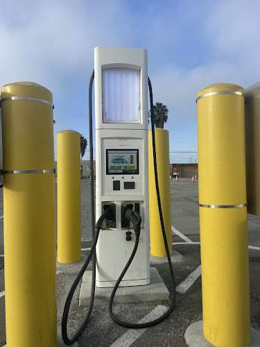 Shippers Long Beach EV Charging Station at 1108 Caspian Ave
