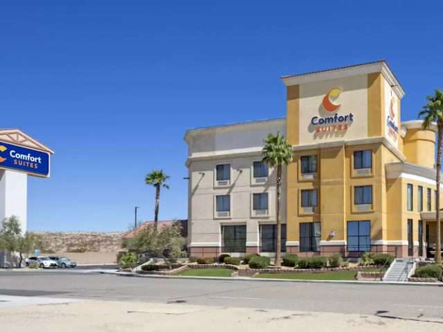 Comfort Suites Barstow near I-15 in Barstow California