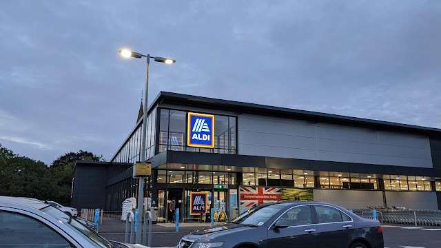 Community by Shell Recharge Charging Station in Hertford United Kingdom of Great Britain and Northern Ireland