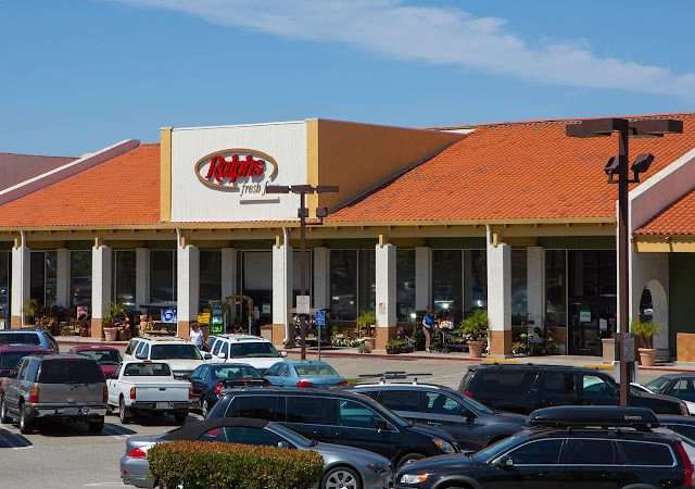Country Hills Shopping Center in Torrance California