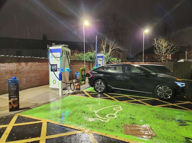 bp pulse Charging Station EV Charging Station at bp Pollokshaws SF Connect