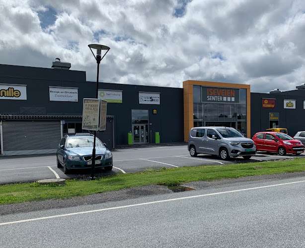 Ragde Charge Charging Station EV Charging Station at Snekkerstubakken 26