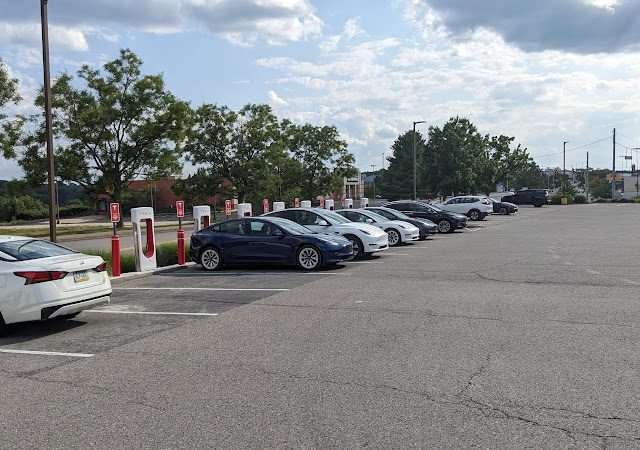 Tesla Supercharger in Bethel Park Pennsylvania