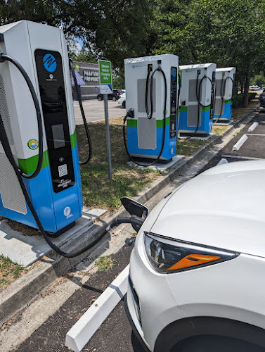 FPL EVolution Charging Station EV Charging Station at 7V7V+H7