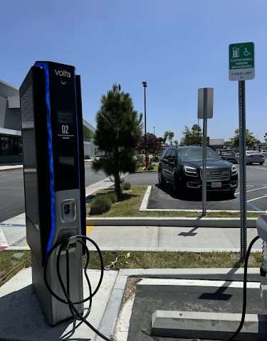 Shell Recharge Charging Station in Huntington Beach California