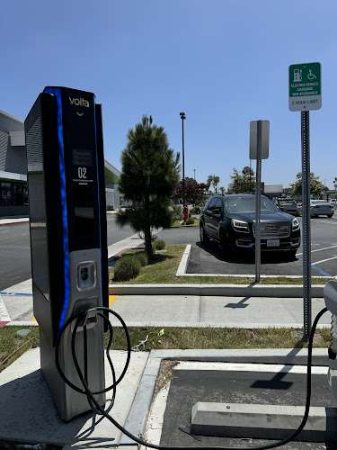 Shell Recharge Charging Station EV Charging Station at 6811 Warner Ave