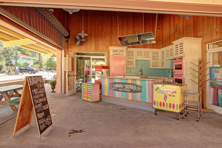 LuLu's Gulf Shores EV Charging Station at 200 E 25th Ave