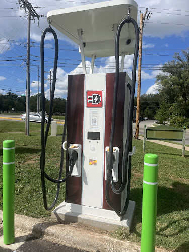 Dynamic EVC Charging Station EV Charging Station at 2620 S Glenstone Ave