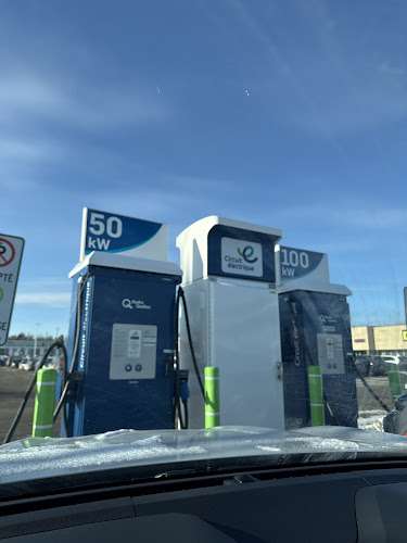 Circuit électrique Charging Station EV Charging Station at 129 Av. Lépine
