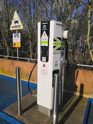 GRIDSERVE Charging Station EV Charging Station at M5