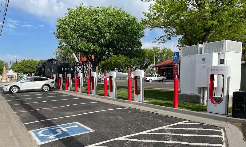 Tesla Supercharger EV Charging Station at E Beech St #109