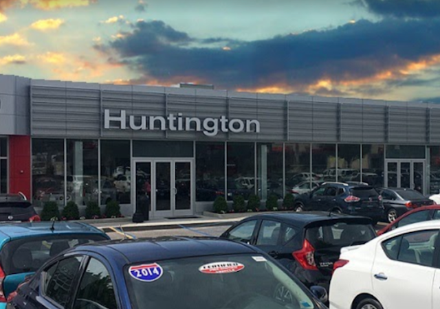 Nissan of Huntington in Huntington Station New York