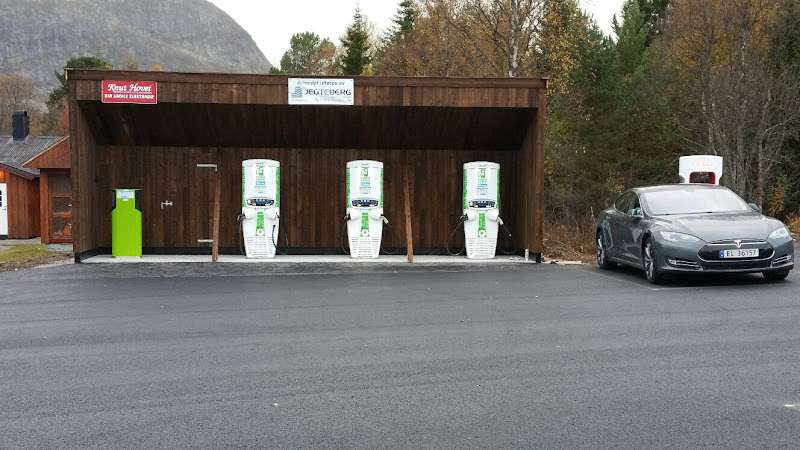 Charge & Drive Charging Station EV Charging Station at Rv9 23