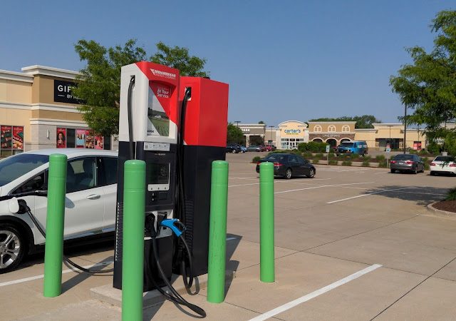 Shell Recharge Charging Station in Davenport Iowa