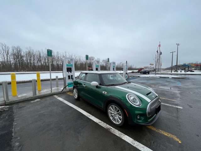 Applegreen Electric Charging Station in Canastota NY