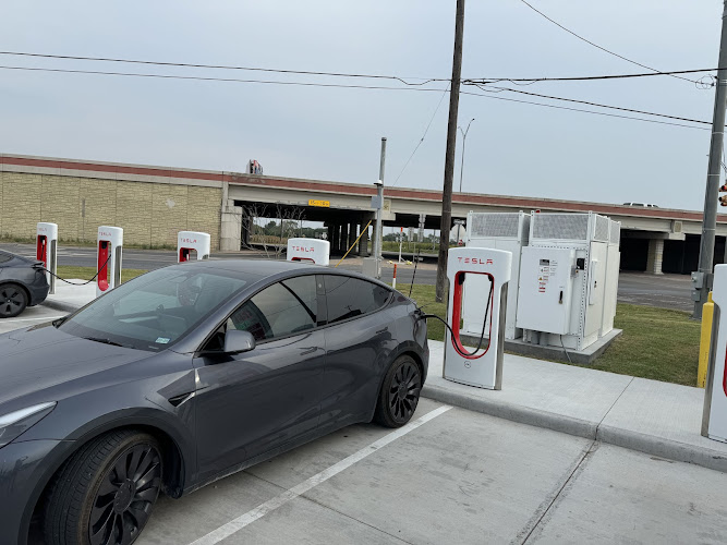 Tesla Supercharger EV Charging Station at E Expressway 83 #8001