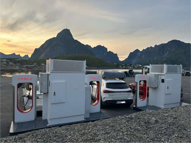 Tesla Supercharger in Reine Norway 8390