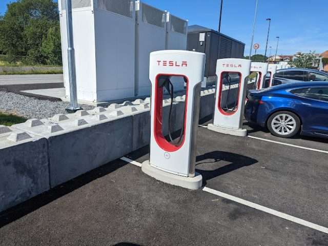 Tesla Supercharger in Gran Norway 2750