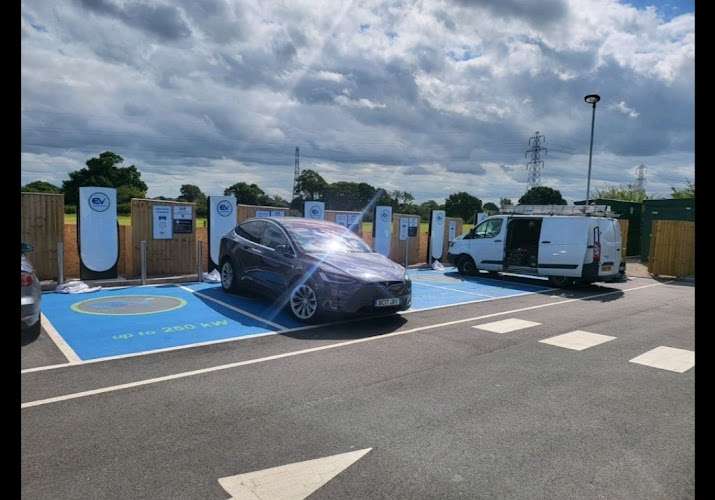 EV Point Charging Station EV Charging Station at Saddle Inn