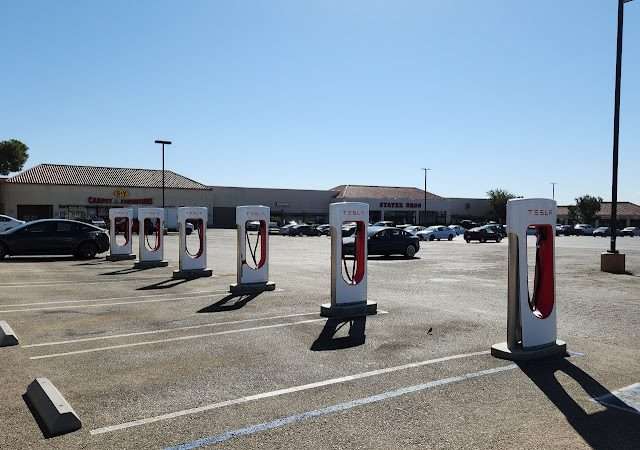 Tesla Supercharger in Mojave California