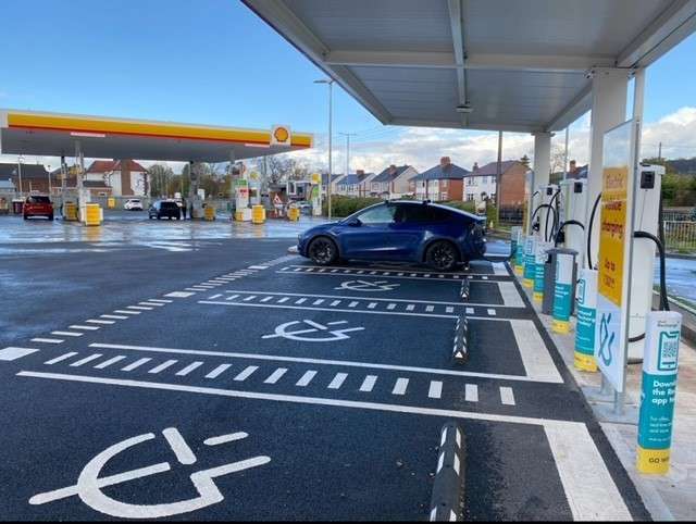 Shell Recharge Charging Station EV Charging Station at A34