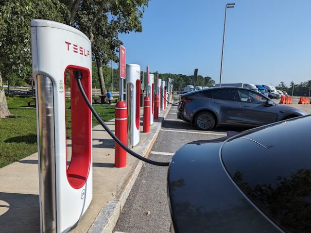 Tesla Supercharger in Kennebunk Maine