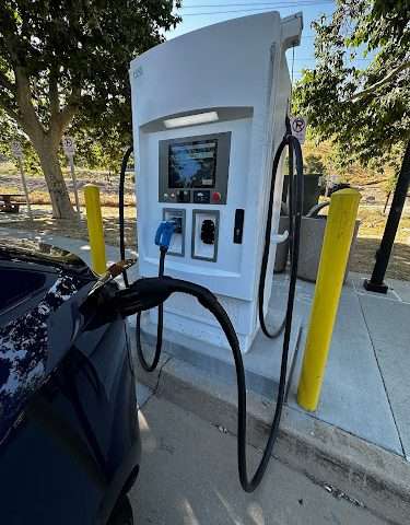 Electric Vehicle Charging Station in Lebec California