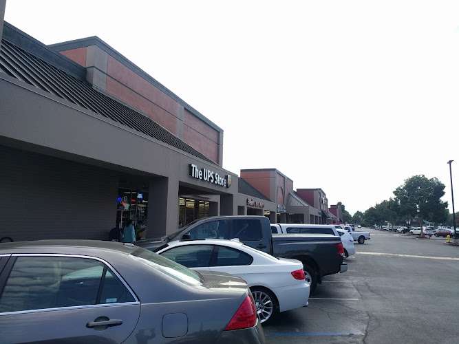 Brookvale Shopping Center EV Charging Station at 35766 Fremont Blvd