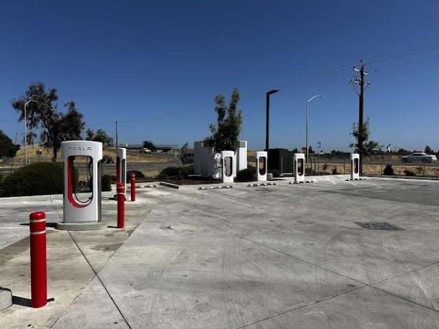 Tesla Supercharger in Marysville California