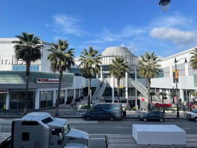 HOLLYWOOD HIGHLAND HOTEL AND HOSTEL in Los Angeles California