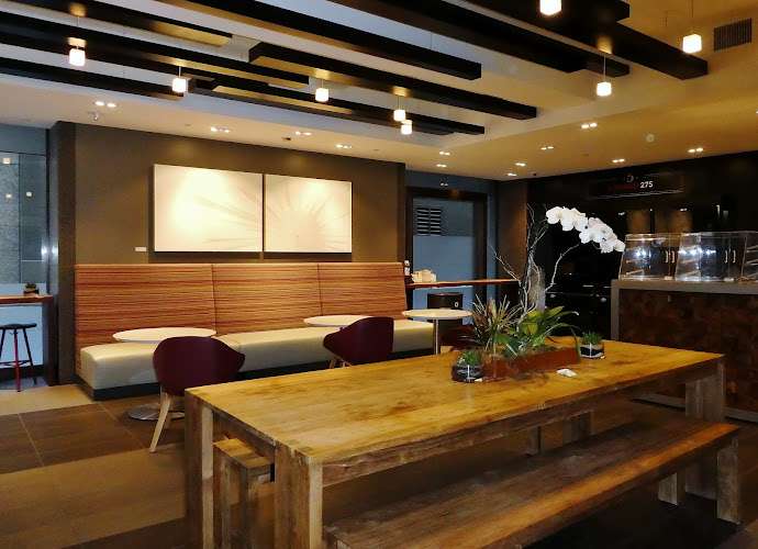 275 Battery | Rockhill Management EV Charging Station at 275 Battery St