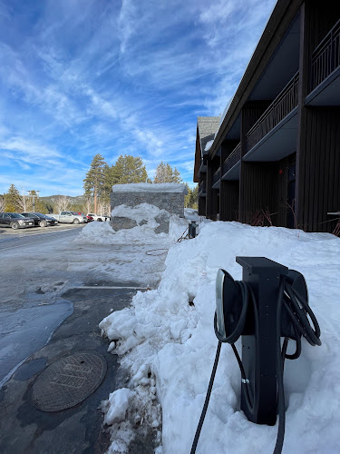 Tesla Destination Charger EV Charging Station at 180 Lake Pkwy