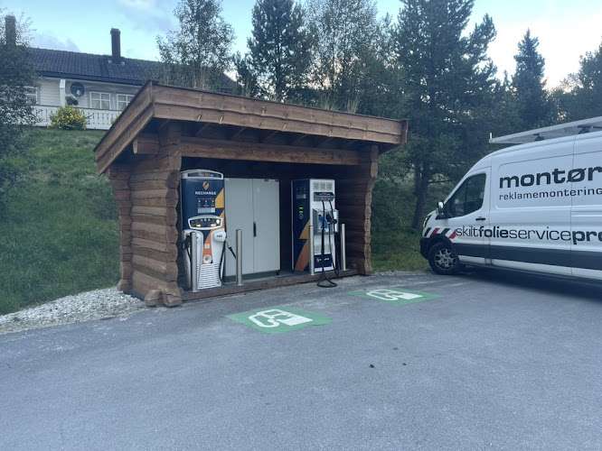 Fortum Hurtigladestasjon Charging Station EV Charging Station at Fv704 140